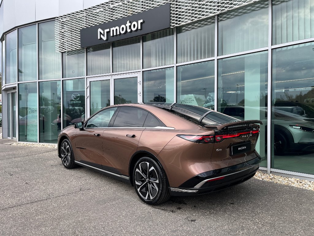 Mazda 6e